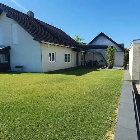 度假居 Haus 160m2 Europapark,strasburg,schwarzwald 亚蓬威e尔